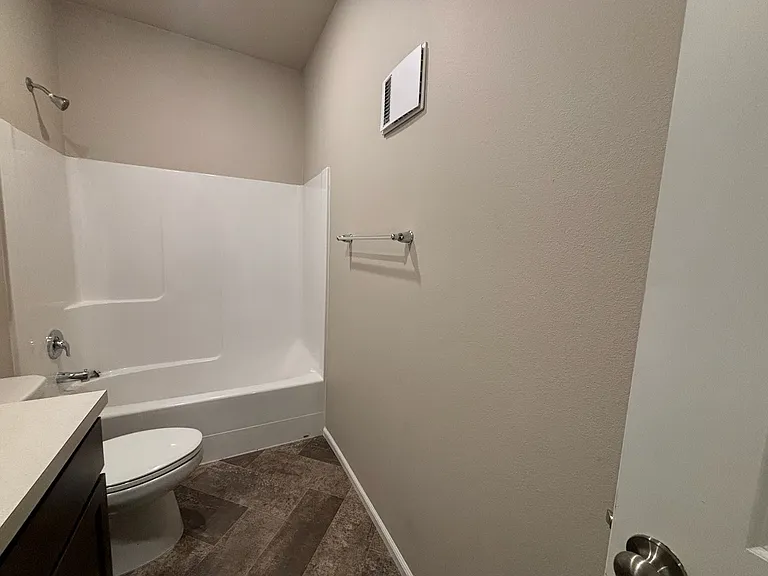 118th Avenue Ct E — Photo 18