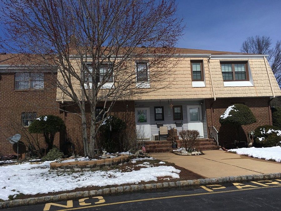 2nd image of 2107 Tudor Ct #2107