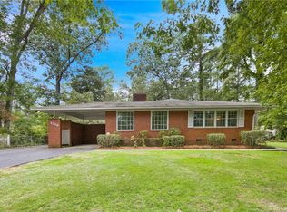 2109 Forest Hills Dr, Fayetteville, NC 28303