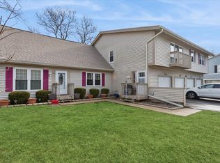 227 Elkhorn Ct Unit D, Bolingbrook, IL 60440