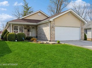 114 N Rebecca St, Glenwood, IL