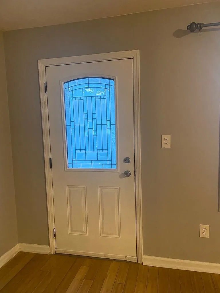 3533 Alamosa Dr — Photo 2