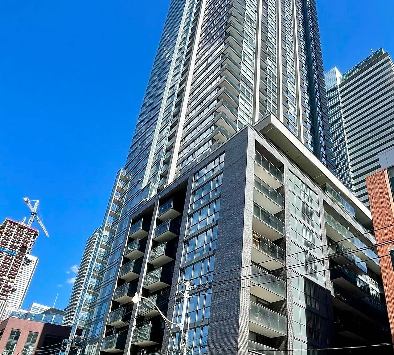 2 bed, $2,850 — Photo 1