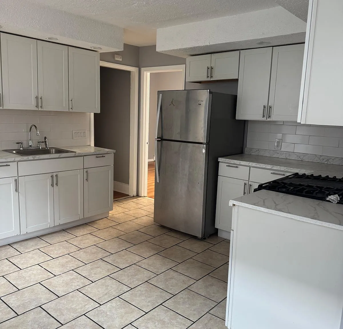 4 bed, 1332 sqft, $2,500 — Photo 1