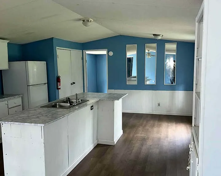 318 Brough Rd — Photo 2