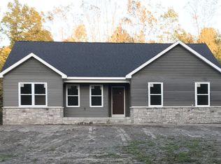 22663 Sherwood Rd, Belleville, MI 48111