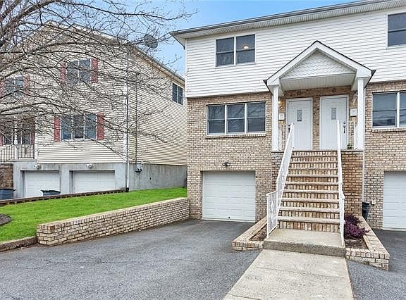 2nd image of 140 Rockwell St