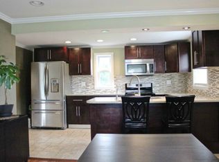 305 Orchard Spring Rd, Pittsburgh, PA 15220