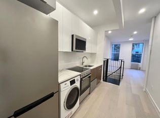 231 E 5th St #1, New York, NY 10003