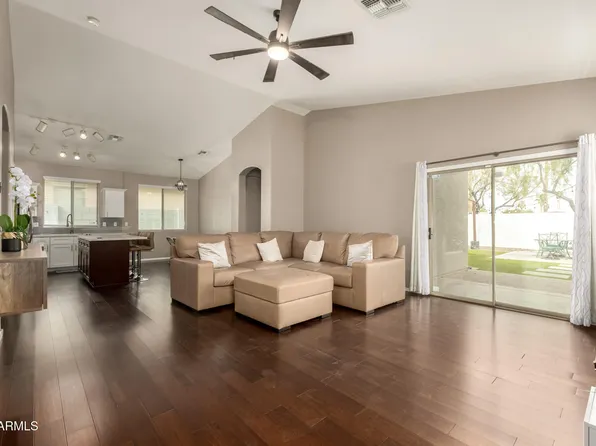 17218 W SMOKEY Drive, Surprise, AZ 85388