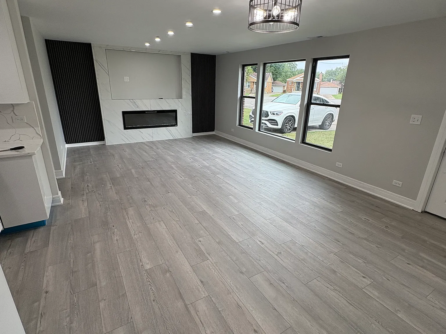 3 bed, 1000 sqft, $2,350 — Photo 4