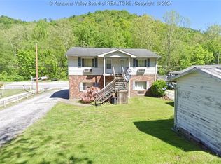 306 Campbells Creek Dr, Charleston, WV 25306