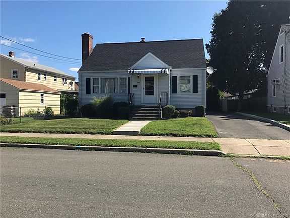 2nd image of 266 Garden Dr