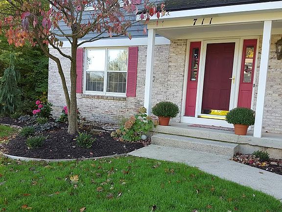 4th image of 711 W Woodmeade Ct SE