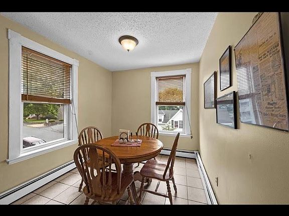 4th image of 62 Highland Ave #2