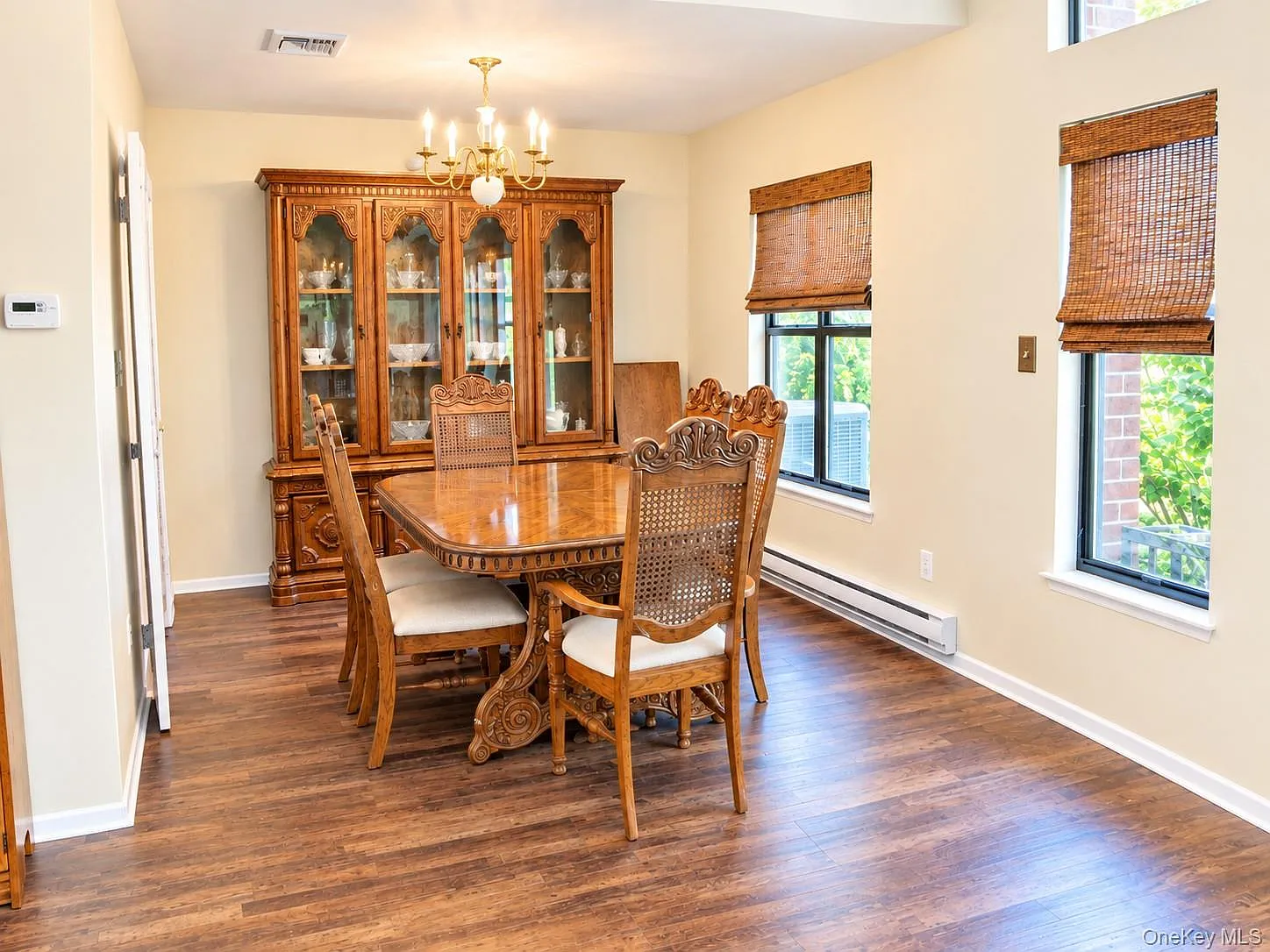 2 bed, 2.0 bath, 1200 sqft, $3,500 — Photo 3