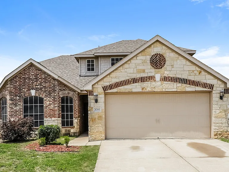 4268 Tower Ln — Photo 1