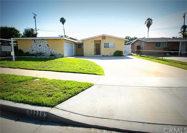 1st image of 13229 Sunnybrook Ln
