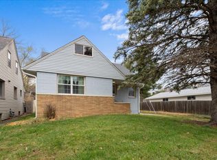 1365 Woodbridge St, Saint Paul, MN 55117