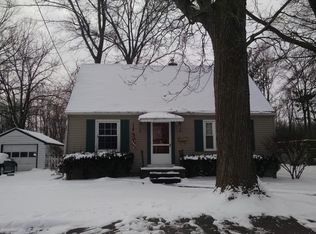 1323 Victor Ave, Lansing, MI 48910