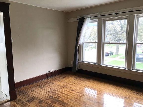 5th image of 420 Cumberland Ave #4