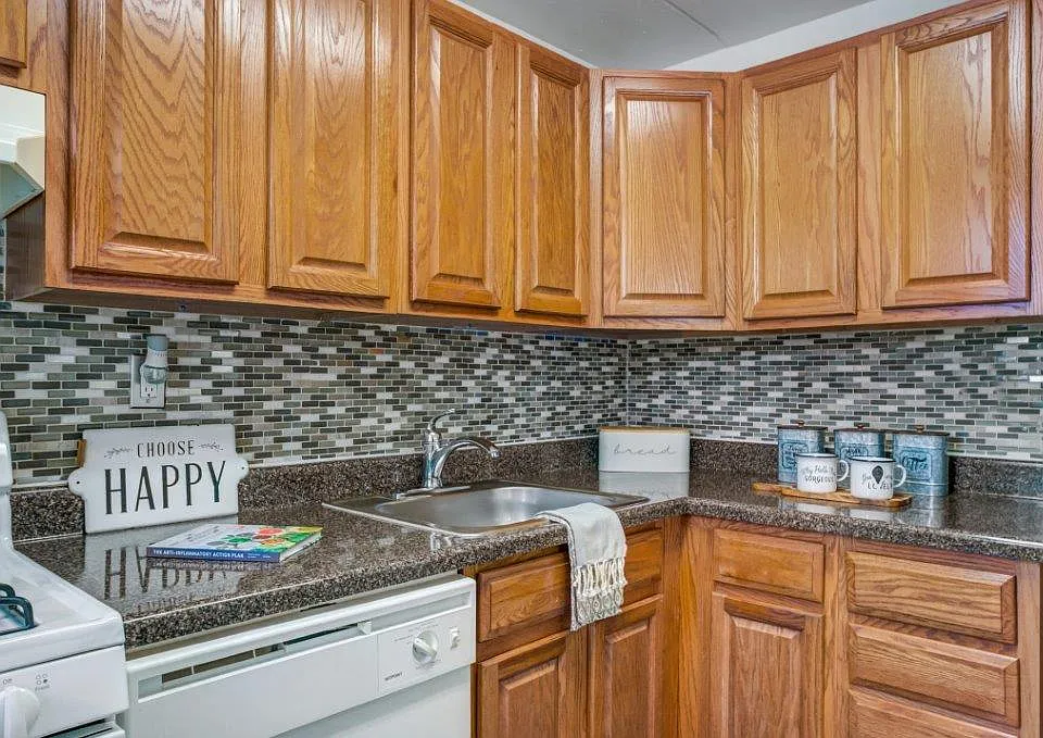 Curren Terrace Apartment Homes