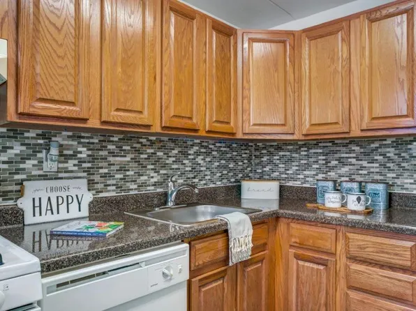 Curren Terrace Apartment Homes