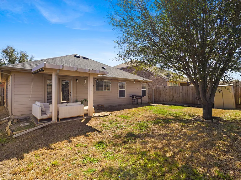 2031 Lake Trail Dr — Photo 32