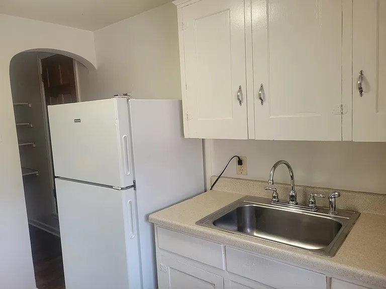 99 Cummins St #2 — Photo 6