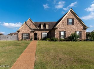 1768 Linden Dr, Nesbit, MS 38651