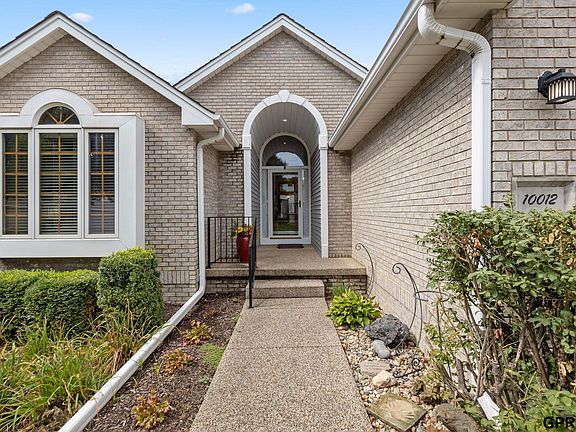 5th image of 10012 S 172nd Cir