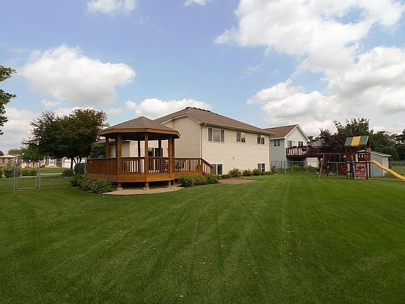 9497 Hames Avenue South Back View