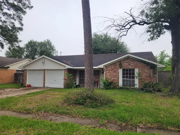 13827 Lantern Ln, Houston, TX 77015