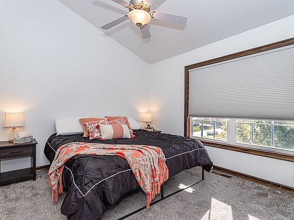 5th image of 1305 S G Ave Unit 2