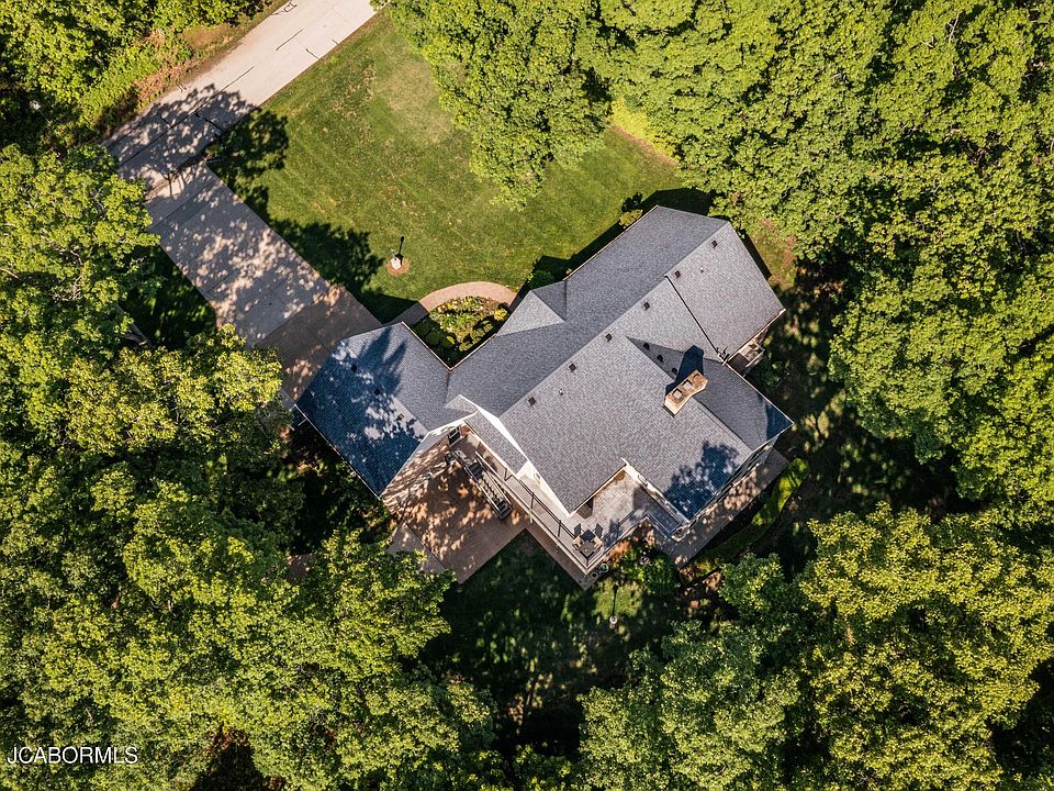 2nd image of 330 Cannondale Rd