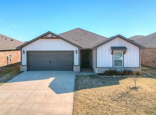 1701 Maroon Dr, El Reno, OK 73036