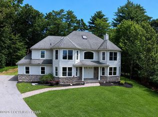 4515 Tee Dr, East Stroudsburg, PA 18302