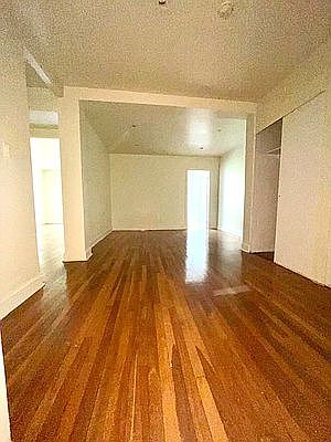 2nd image of 75 Hawthorne St APT 4M