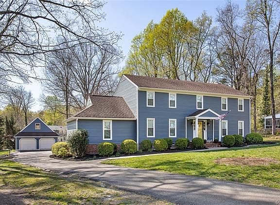 3rd image of 9245 Colesbury Dr