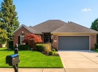 1672 Rockleigh Rd, Dayton, OH 45458