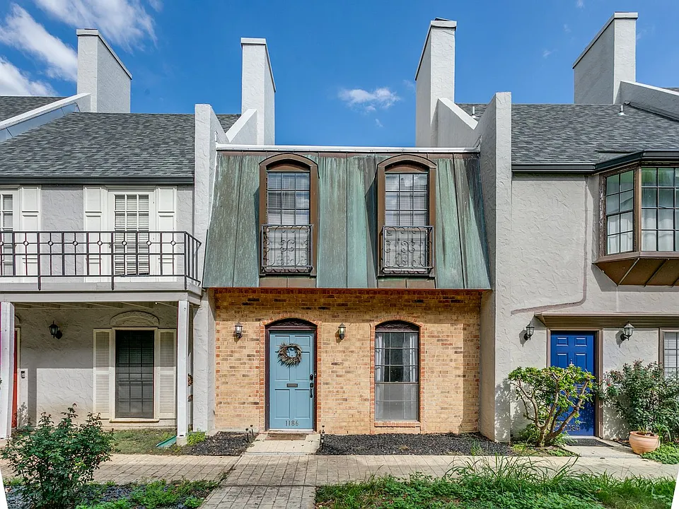 1186 Garraty Rd
