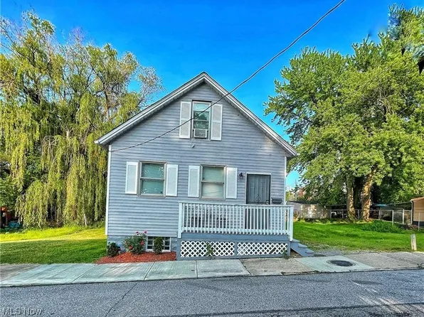2627 W 18th St, Cleveland, OH 44113