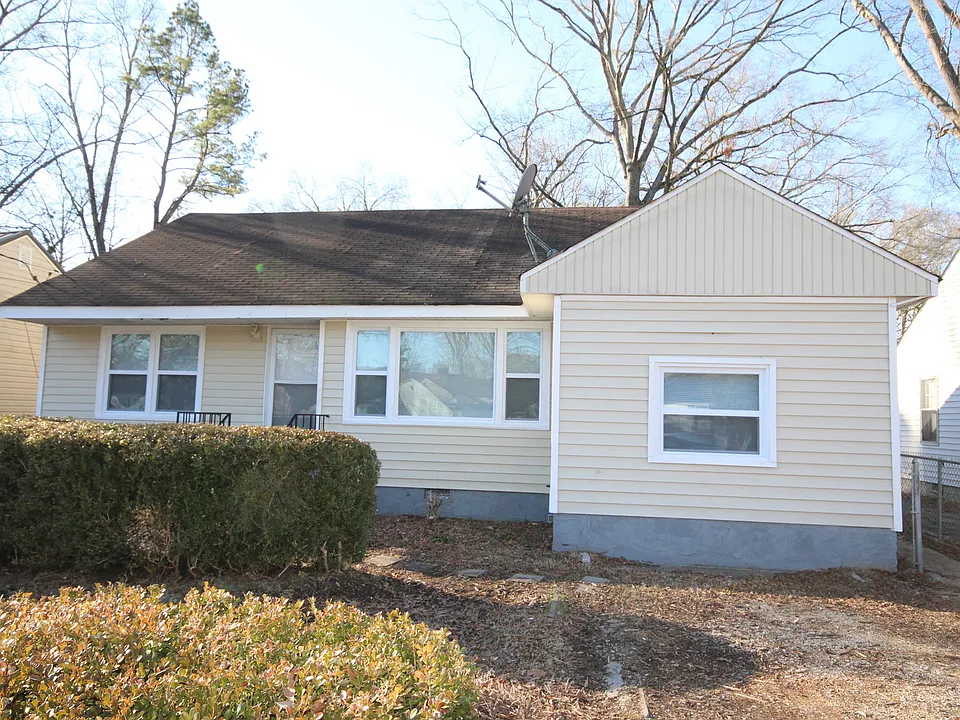 305 N Moore Rd