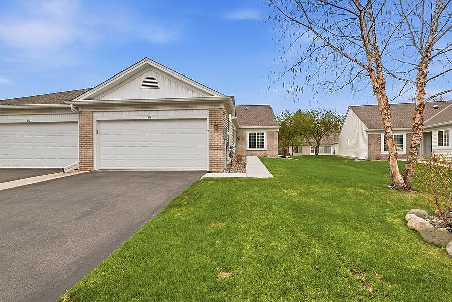 1st image of 674 Lake View Dr
