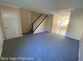 7122 Clover Ln, Upper Darby, PA 19082