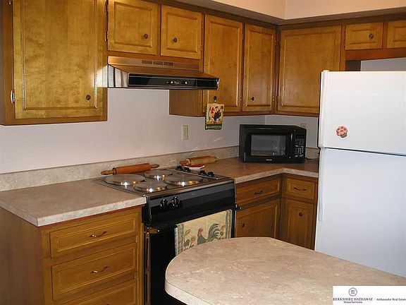 4th image of 1313 N Bel Aire Blvd