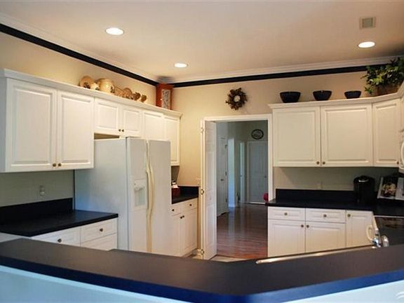 2nd image of 4156 Telfair Ln