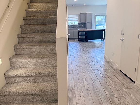 3rd image of 2236 W Laurie Ln