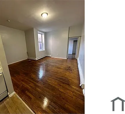 20 N Broadway — Photo 1