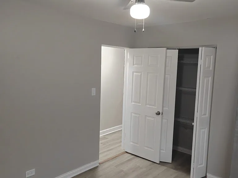 436 W Division St #3 — Photo 13